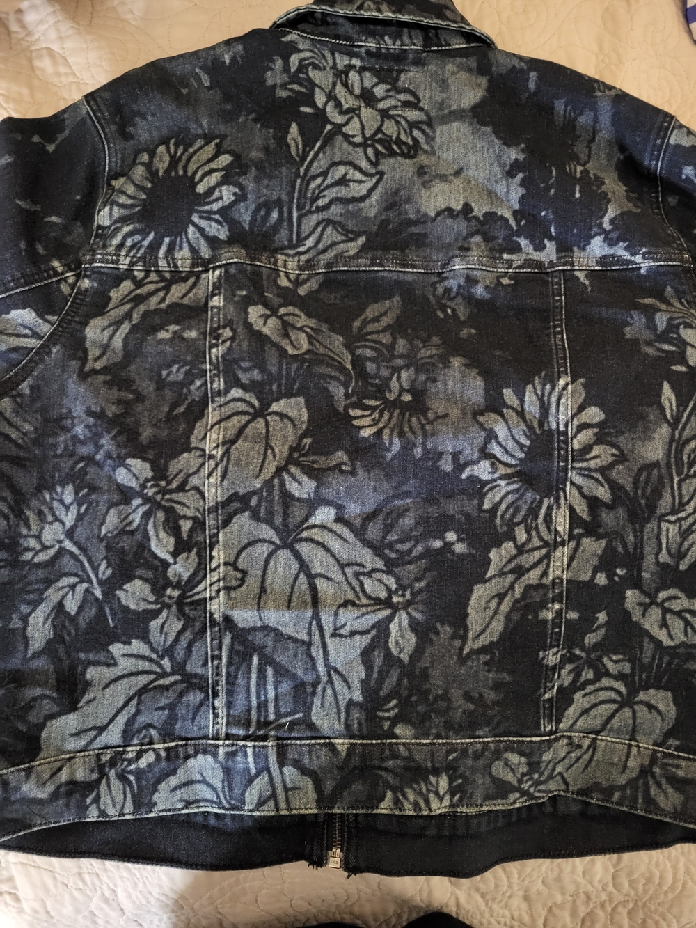 Nwot 2x torrid Navy Floral Zip-Front Shirt Jacket - Picture 4 of 5